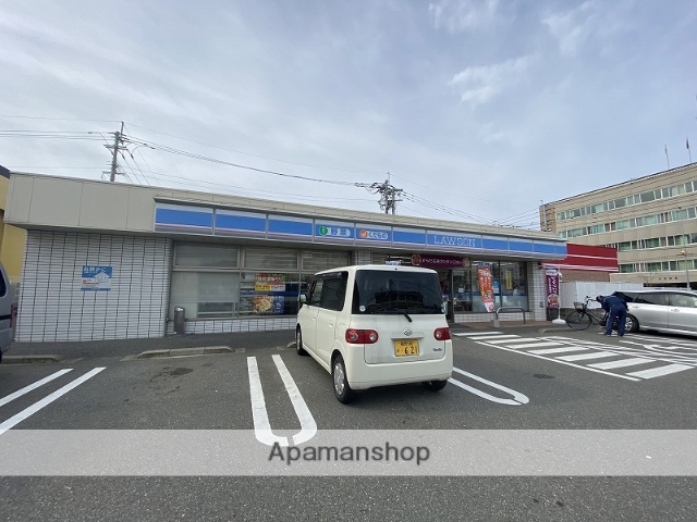 コンビニ　ローソン（コンビニ）まで267m