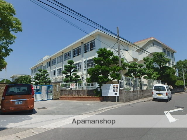 小学校　福岡市立小学校今宿小学校（小学校）まで357m