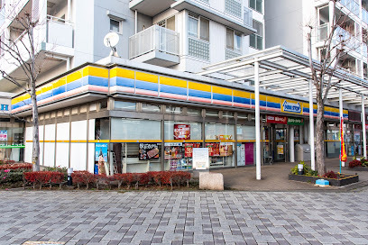 コンビニ　ミニストップ潮見駅前店（コンビニ）まで418m