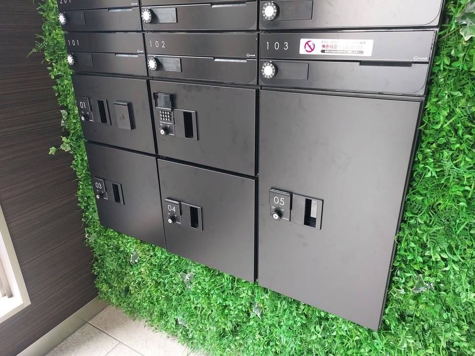 エントランス　宅配ボックス