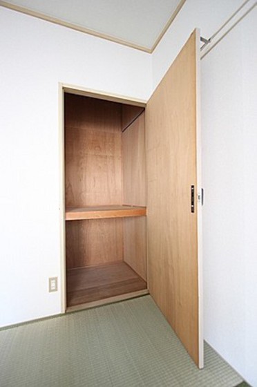 収納　※別号室の写真です。