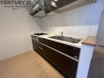 キッチン　収納も豊富な独立型キッチン☆