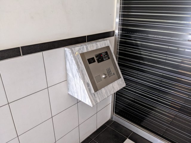 セキュリティ　オートロック付きです。