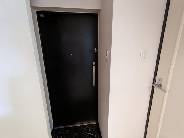 玄関　落ち着いた玄関です