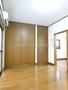 居室・リビング　２面に窓のあるお部屋です