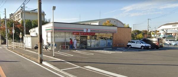 コンビニ　セブンイレブン高石総合体育館前店（コンビニ）まで233m