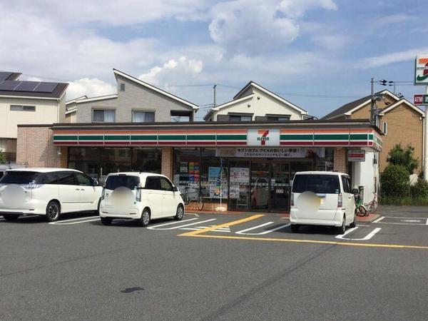 コンビニ　セブンイレブン高石加茂4丁目店（コンビニ）まで898m