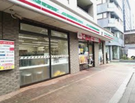 コンビニ　セブンイレブン中野中央店（コンビニ）まで267m