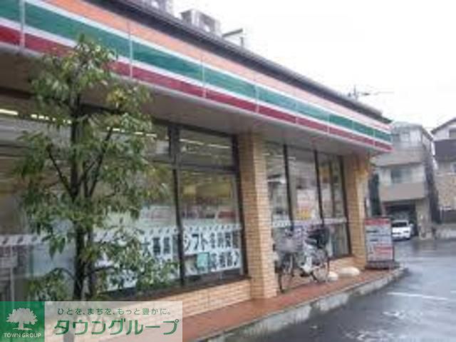 コンビニ　セブンイレブン足立綾瀬1丁目店（コンビニ）まで180m
