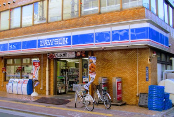 コンビニ　ローソン台東三丁目店（コンビニ）まで139m