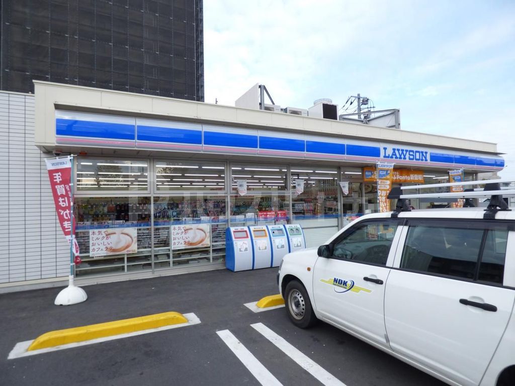 コンビニ　ローソン千葉神明町店（コンビニ）まで640m