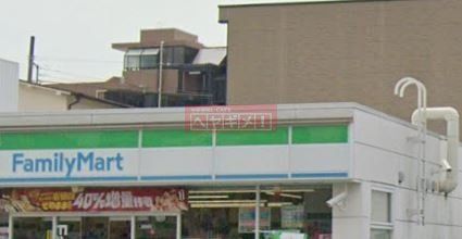 コンビニ　ファミリーマートタケウチ矢口店（コンビニ）まで440m