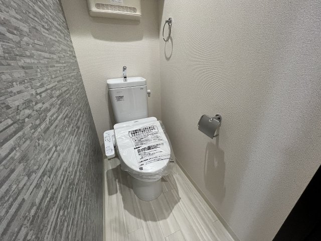 トイレ　ウォシュレット付きのトイレです♪