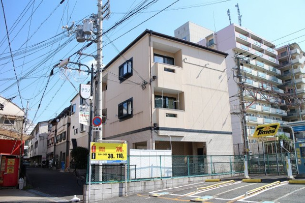 建物外観　外観は落ち着いています