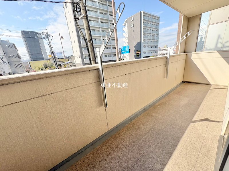 バルコニー　間取り反転