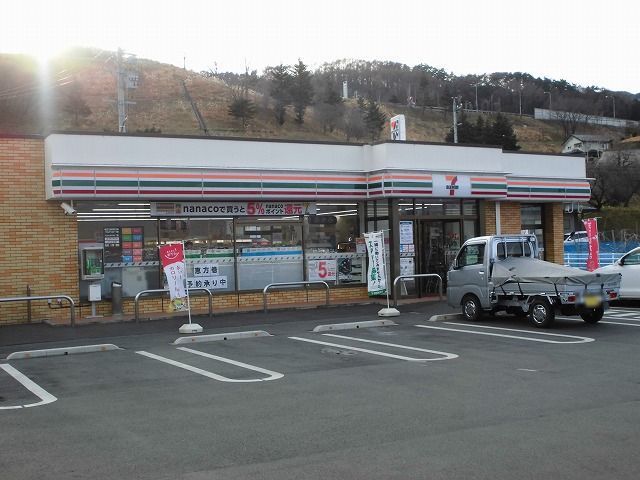 コンビニ　セブンイレブン 岡谷湊5丁目店（コンビニ）まで550m