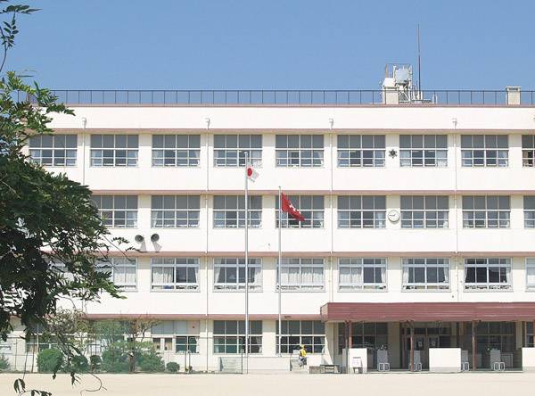 小学校　広島市立南観音小学校（小学校）まで540m