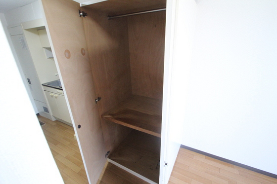 収納　※別部屋の写真です