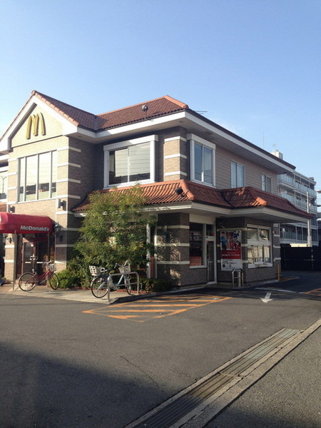 飲食店　マクドナルド長吉長原店（飲食店）まで511m