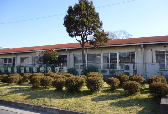 幼稚園・保育園　栗東市立治田西幼稚園（幼稚園・保育園）まで805m