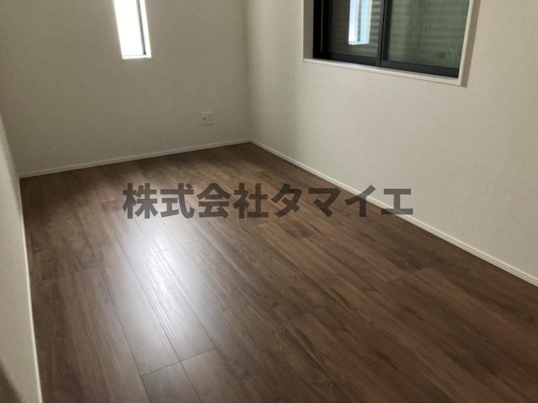 その他部屋・スペース　明るい色調の室内です