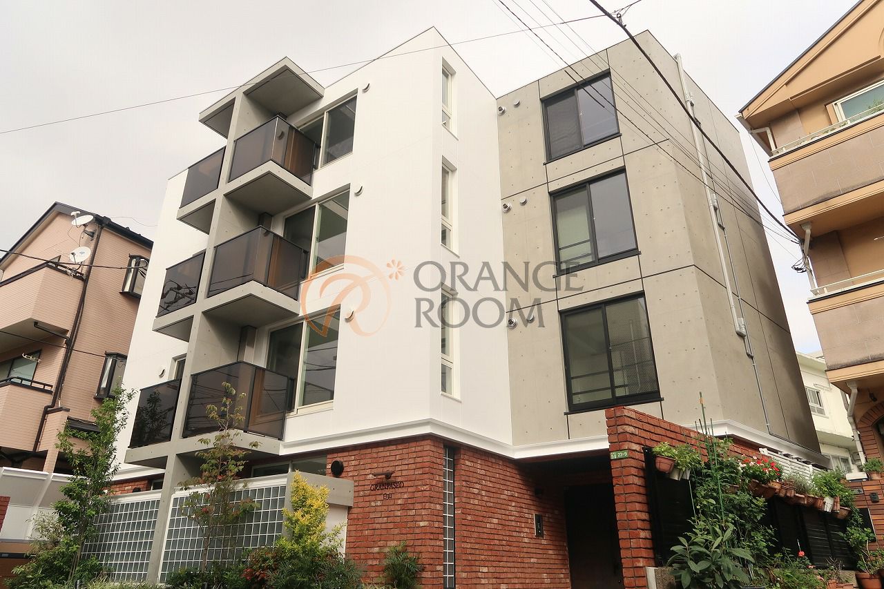 建物外観　GRANPASEO白山