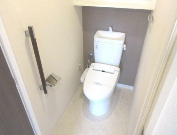 トイレ　清潔感のあるトイレです