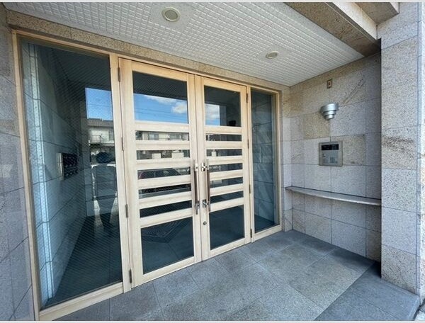 エントランス　★☆他社掲載も内見や契約可能！相見積もり大歓迎☆★