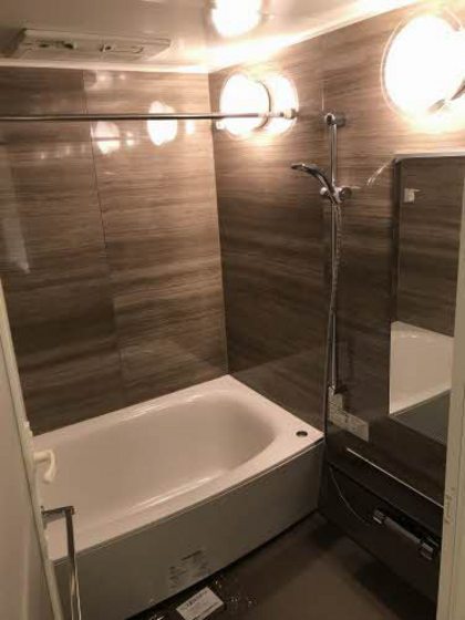 バス・シャワールーム　※掲載写真は同マンション別部屋参考写真となります。