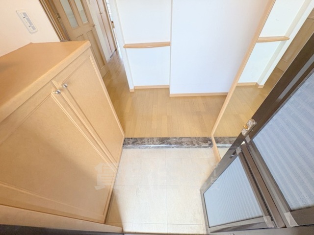 ライオンズマンション三国本町の玄関写真