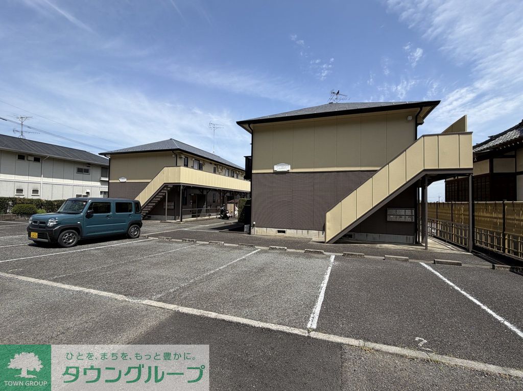 駐車場　駐車場
