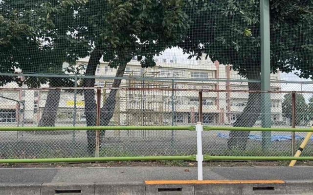 小学校　調布市立上ノ原小学校（小学校）まで3318m