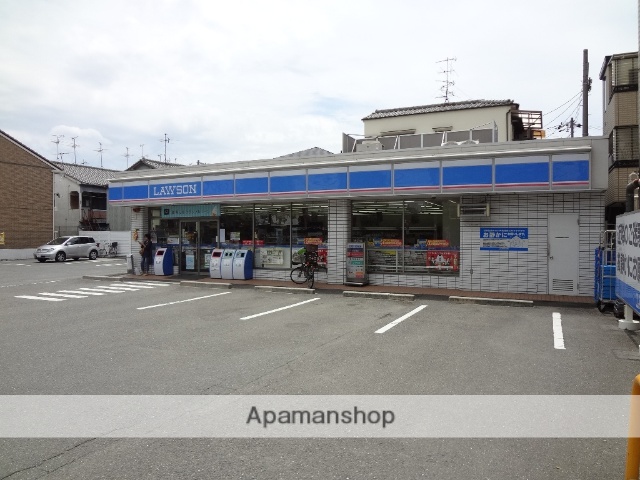 コンビニ　ローソン（コンビニ）まで829m