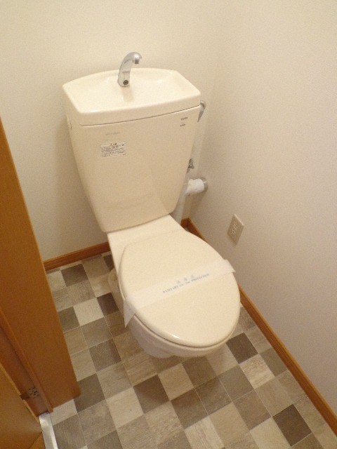 トイレ　コンパクトで使いやすいトイレです