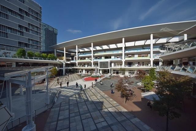 ショッピングセンター　ラゾーナ川崎（ショッピングセンター）まで606m