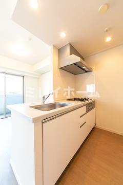 キッチン　同建物内別のお部屋の参考写真になります。