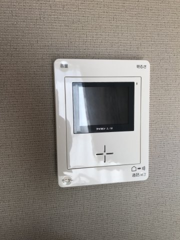 セキュリティ　TVモニター付きインターホンで防犯面も安心です