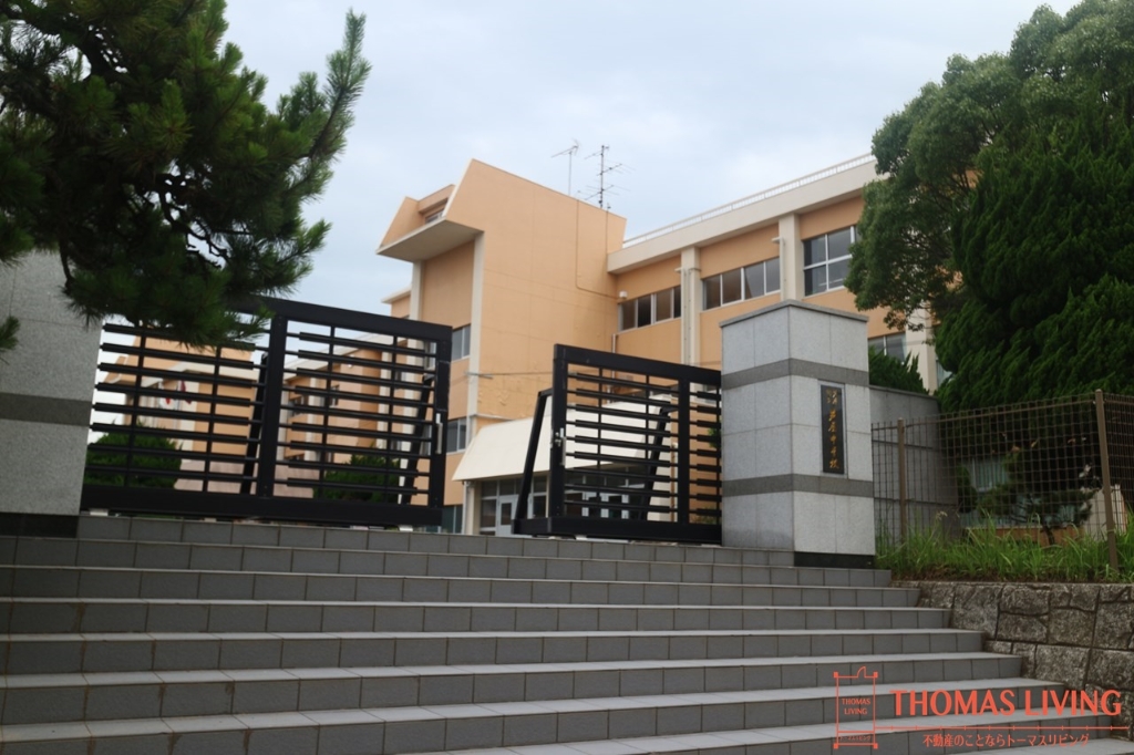 中学校　芦屋町立芦屋中学校（中学校）まで954m