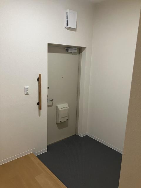 URシャレール東豊中の玄関写真