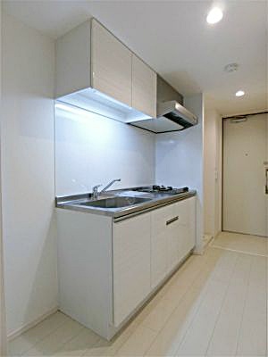 キッチン　【女性のお一人暮らしでも安心のセキュリティ♪】人気の白基調！