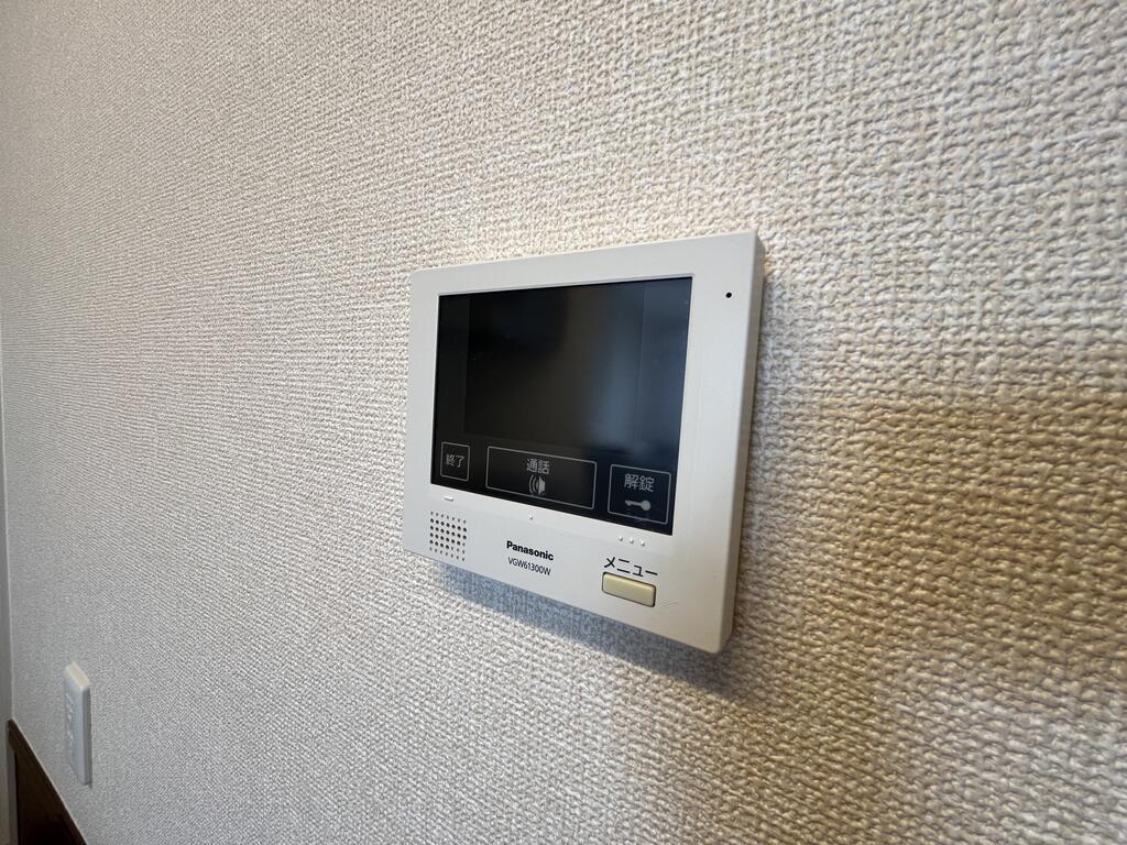 セキュリティ　モニター付きインターホン
