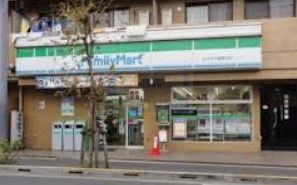 コンビニ　ファミリーマート滝野川店（コンビニ）まで260m