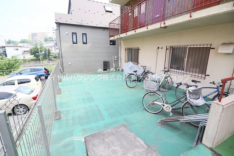 駐車場　広々とした駐輪スペース