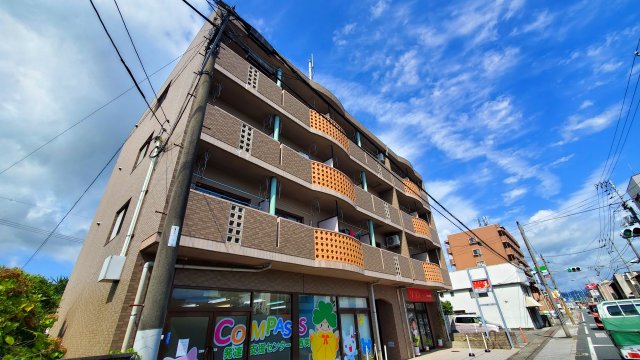 建物外観　現況と異なる場合は現況を優先します。