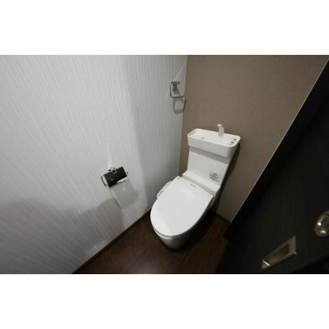 メゾン・ド・ソレイユ黄金のトイレ写真