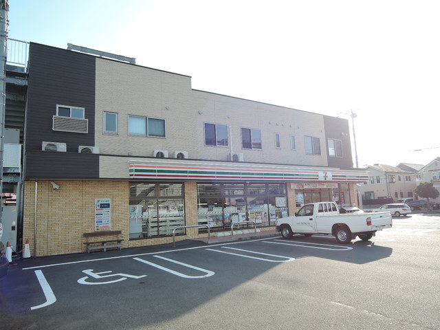 コンビニ　セブンイレブン平塚久領堤店（コンビニ）まで400m