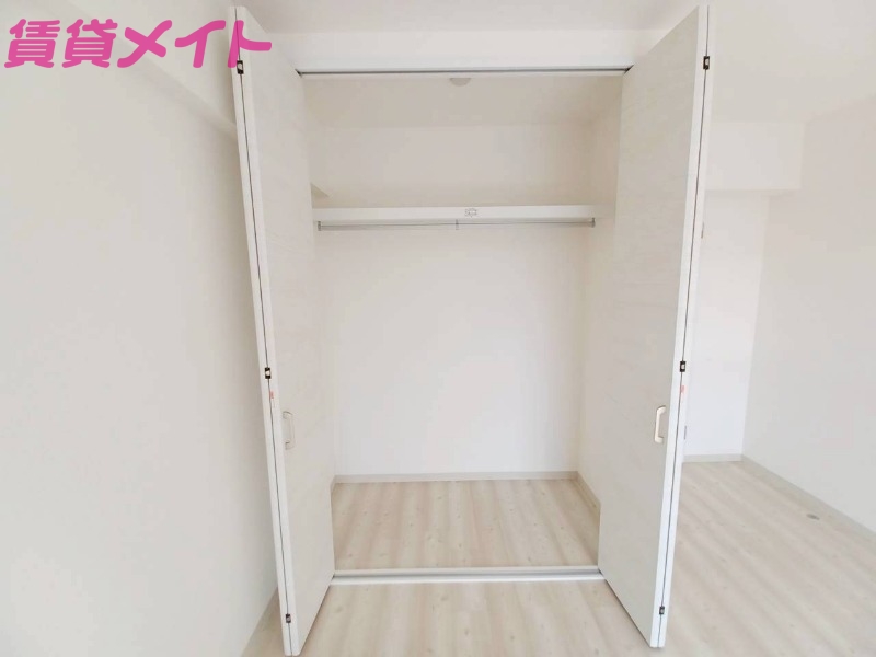 収納　同型参考写真