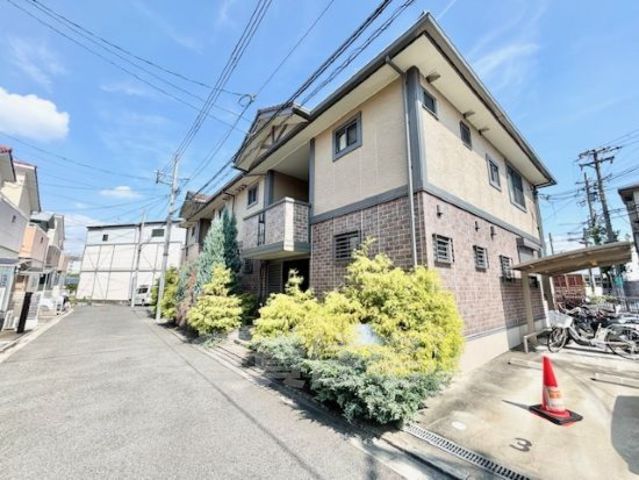 アウラ千里丘の外観写真