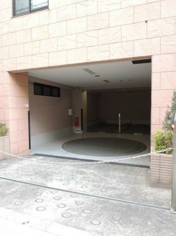 エントランス　★《見学予約受け付け中》設備充実のハイグレード賃貸マンション