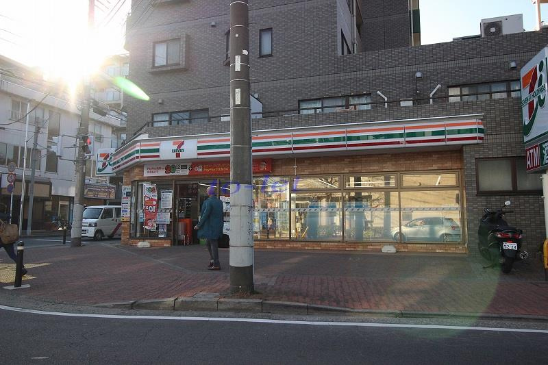 その他　セブンイレブン川崎梶ヶ谷駅入口店（その他）まで328m
